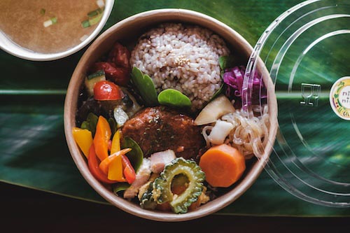 おにぎり弁当(煮込みハンバーグ)