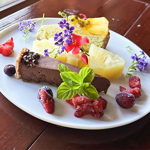 人気のrawケーキ2種盛り